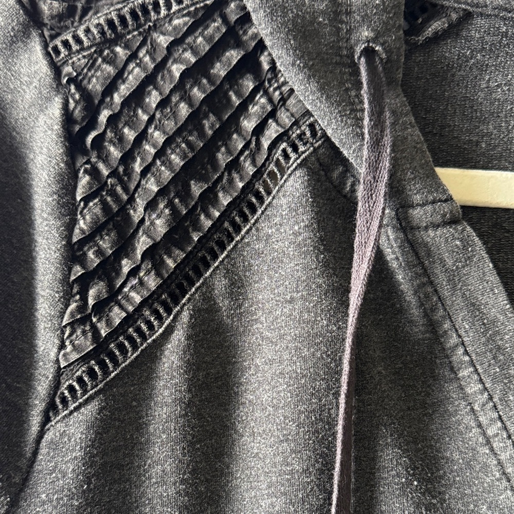 LOGO Life French Terry Pullover Hoodie With Pintuck and Joggers Set Medium 8/10 - Picture 7 of 12
